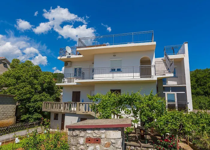 Beeindruckendes Mit Grosser Dachterrasse, Whirlpool, Meerblick, Grill, Aussendusche Appartamento Crikvenica