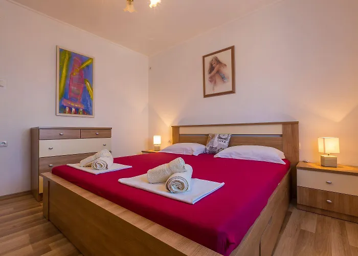 Beeindruckendes Mit Grosser Dachterrasse, Whirlpool, Meerblick, Grill, Aussendusche * Crikvenica