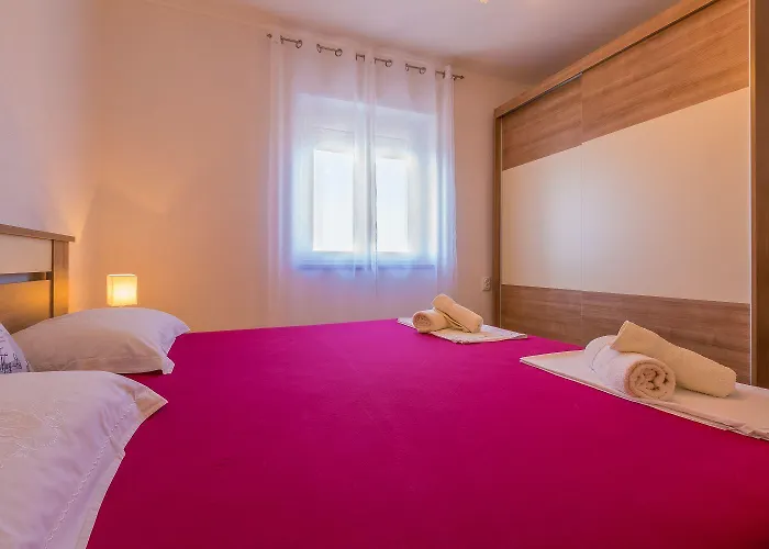 Beeindruckendes Mit Grosser Dachterrasse, Whirlpool, Meerblick, Grill, Aussendusche Crikvenica
