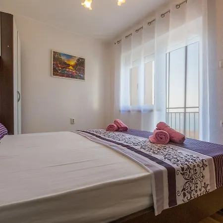 Beeindruckendes Mit Grosser Dachterrasse, Whirlpool, Meerblick, Grill, Aussendusche * Crikvenica