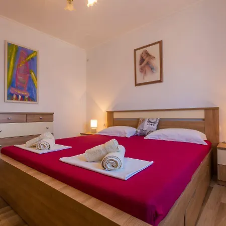 Beeindruckendes Mit Grosser Dachterrasse, Whirlpool, Meerblick, Grill, Aussendusche * Crikvenica