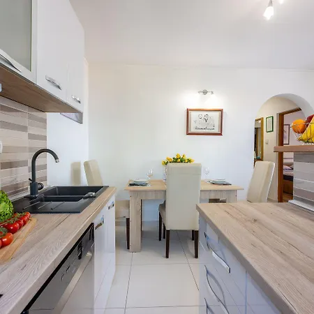 Beeindruckendes Mit Grosser Dachterrasse, Whirlpool, Meerblick, Grill, Aussendusche *